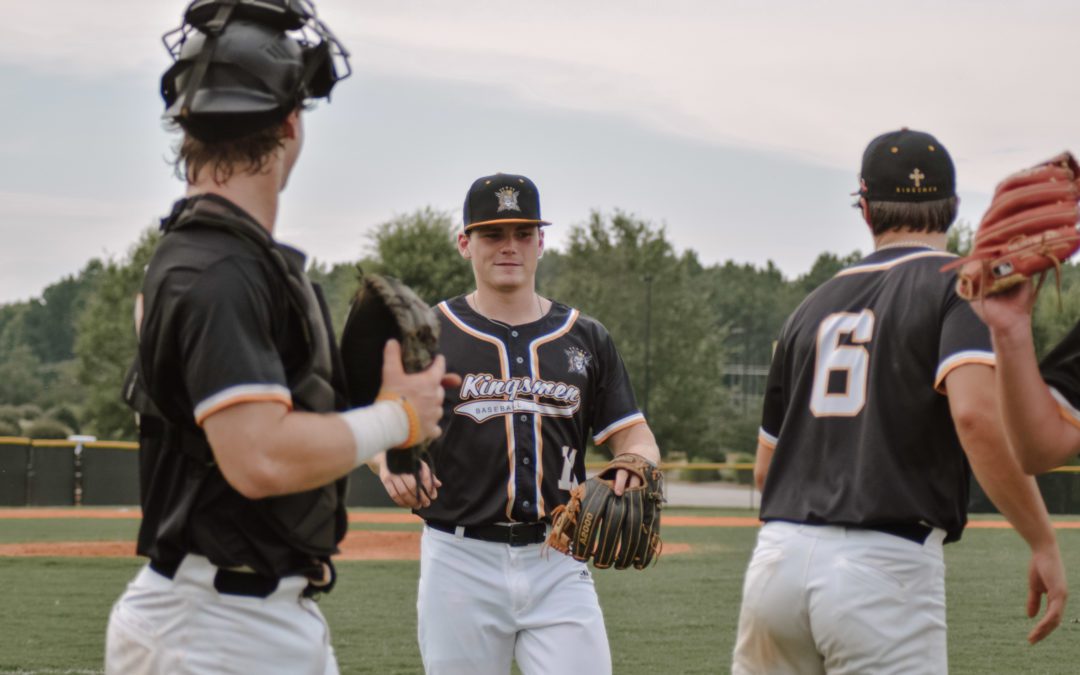 Kingsmen Rally to Win Carolina Finale Over Wampus Cats, 7-3